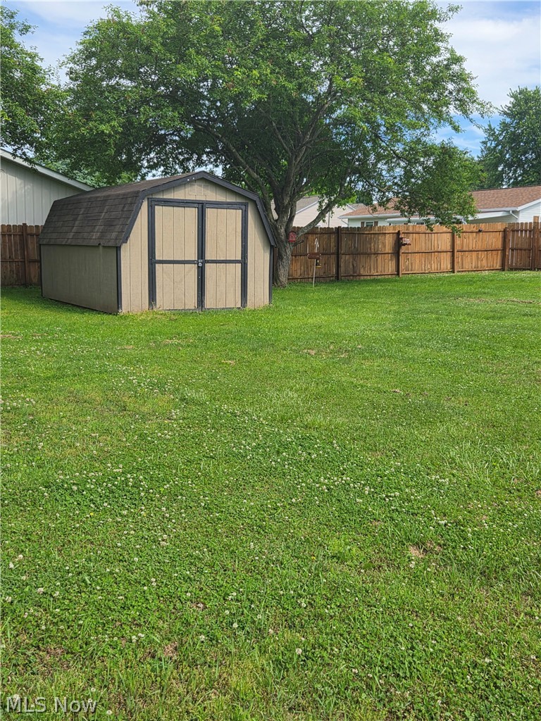 1607 Doaks Lane Zanesville OH 43701