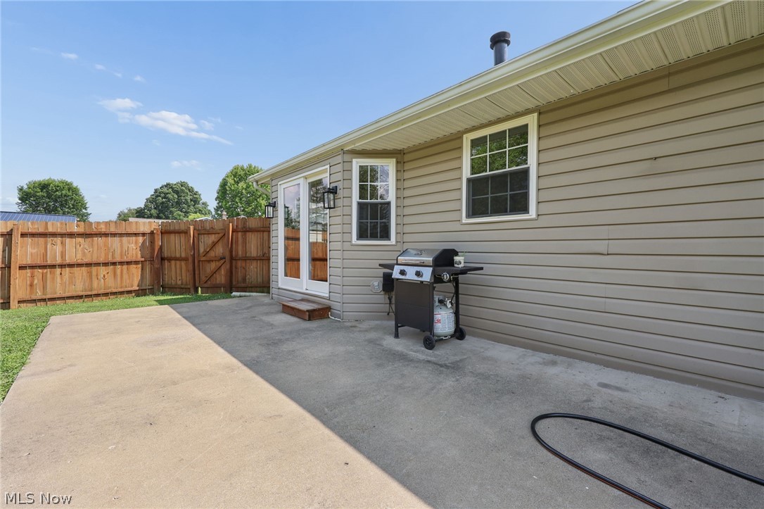 1607 Doaks Lane Zanesville OH 43701