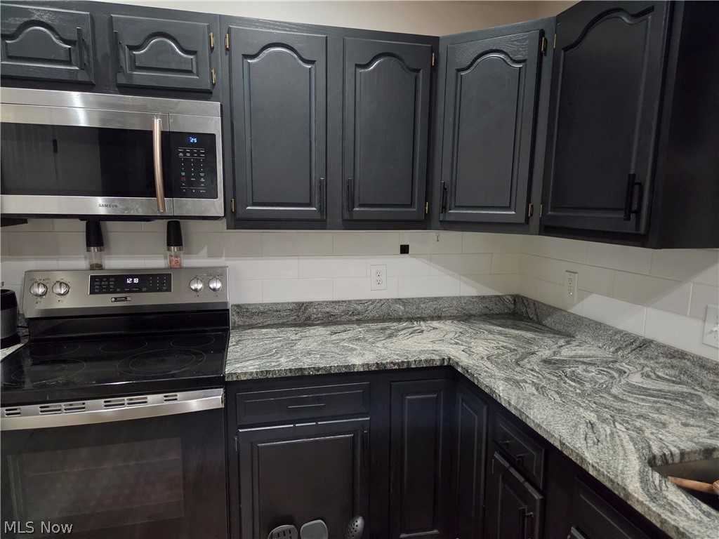 1607 Doaks Lane Zanesville OH 43701