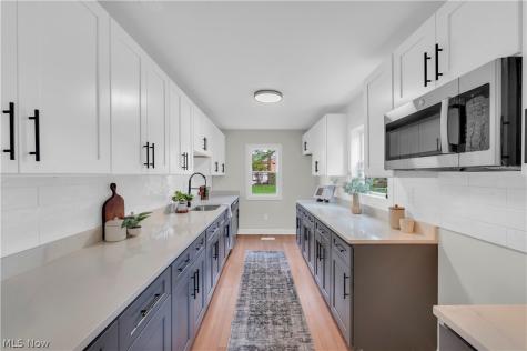 18155 Libby Road Maple Heights OH 44137