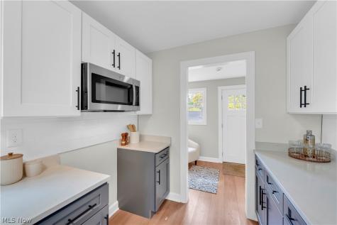 18155 Libby Road Maple Heights OH 44137