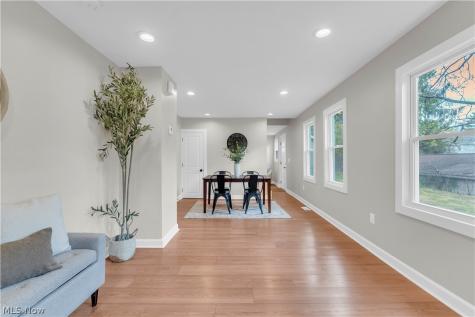 18155 Libby Road Maple Heights OH 44137