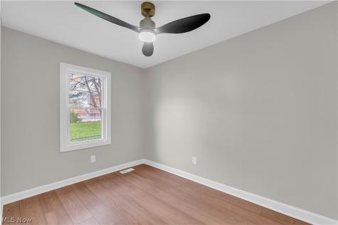 18155 Libby Road Maple Heights OH 44137