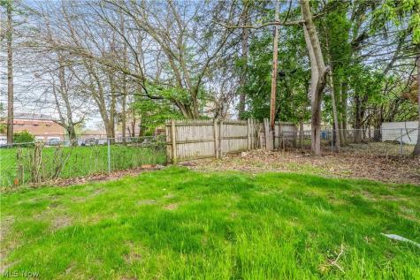 18155 Libby Road Maple Heights OH 44137