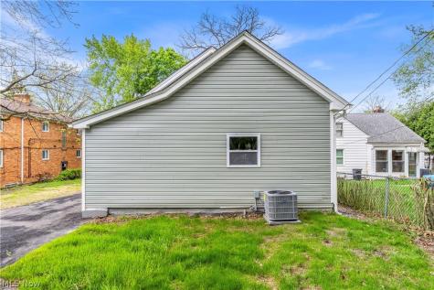 18155 Libby Road Maple Heights OH 44137