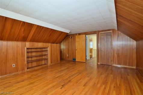1663 Oakmount Road South Euclid OH 44121