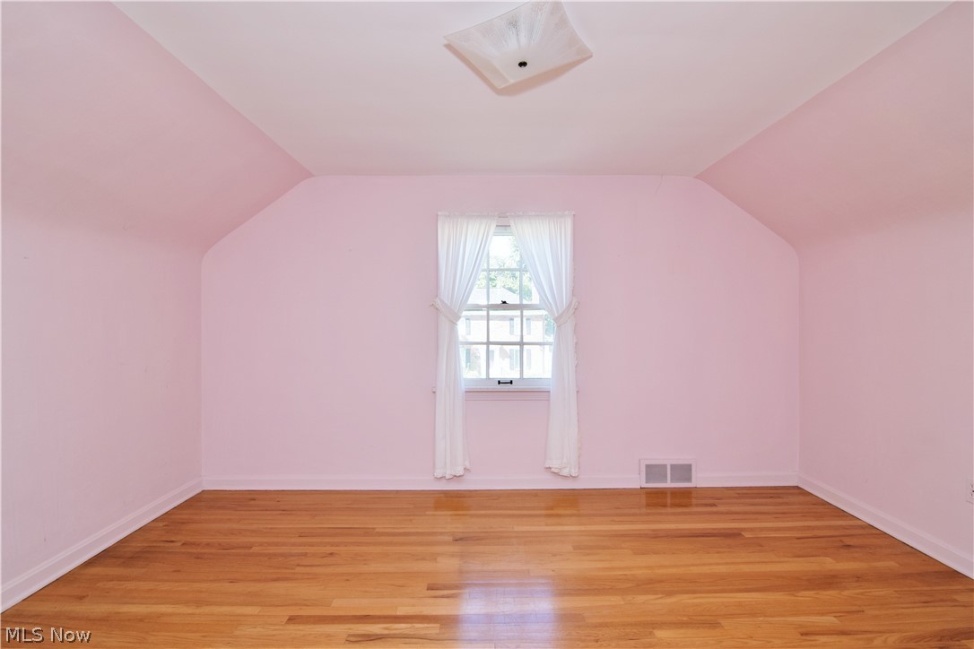 1663 Oakmount Road South Euclid OH 44121
