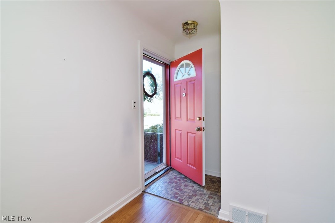 1663 Oakmount Road South Euclid OH 44121