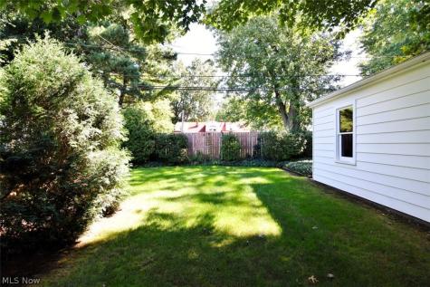 1663 Oakmount Road South Euclid OH 44121