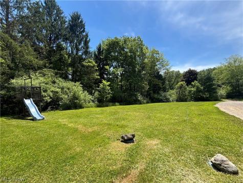 6601 Mapleton Street SE East Canton OH 44730