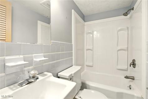 2208 Cleveland Road Wooster OH 44691