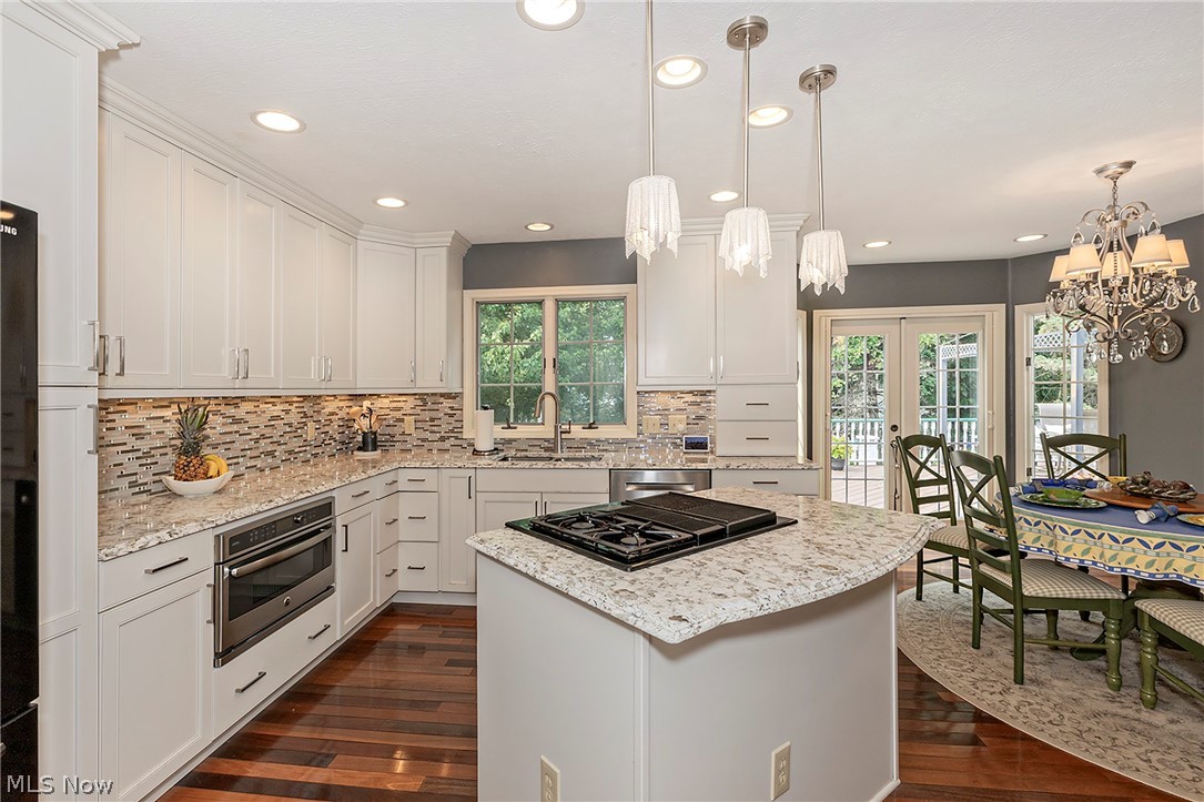 19165 Ridgeline Court Strongsville OH 44136
