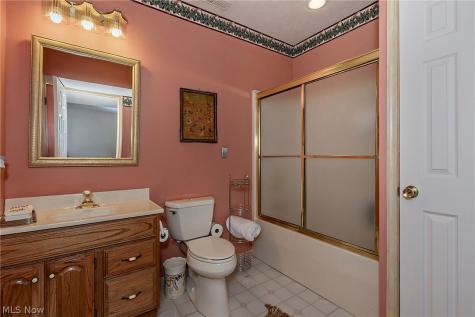 19165 Ridgeline Court Strongsville OH 44136