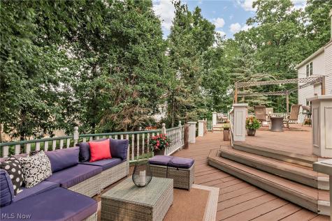 19165 Ridgeline Court Strongsville OH 44136