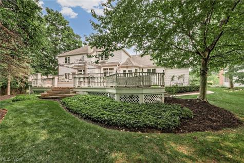 19165 Ridgeline Court Strongsville OH 44136