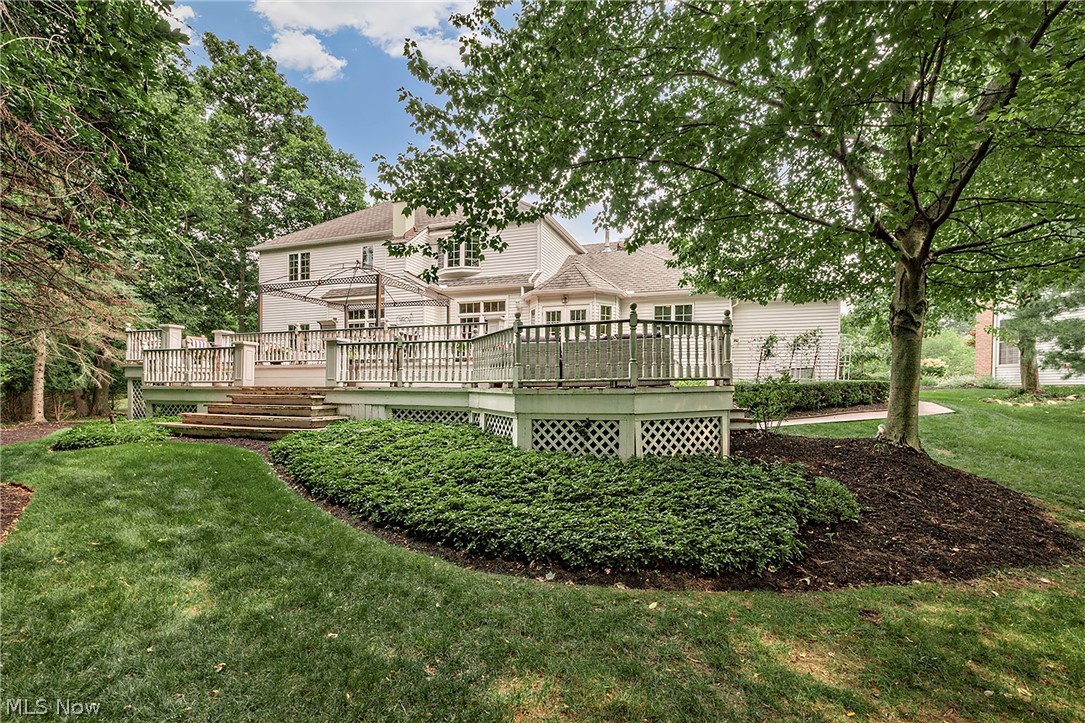 19165 Ridgeline Court Strongsville OH 44136