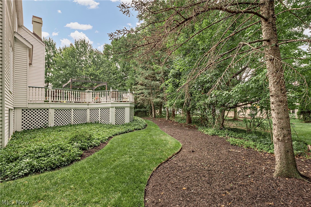 19165 Ridgeline Court Strongsville OH 44136