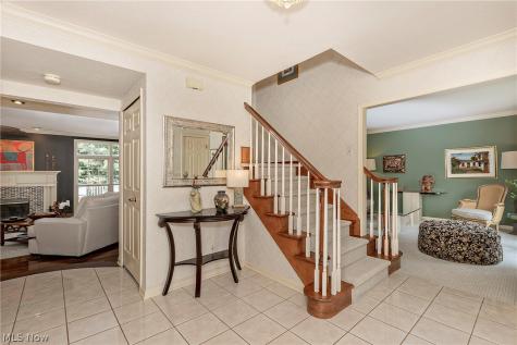 19165 Ridgeline Court Strongsville OH 44136