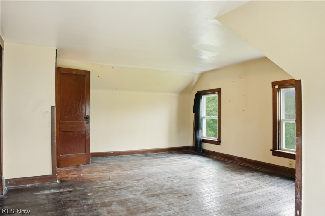 33 E Earle Avenue Youngstown OH 44507