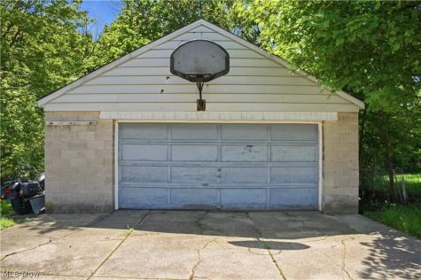 33 E Earle Avenue Youngstown OH 44507