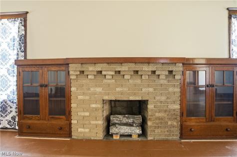 33 E Earle Avenue Youngstown OH 44507