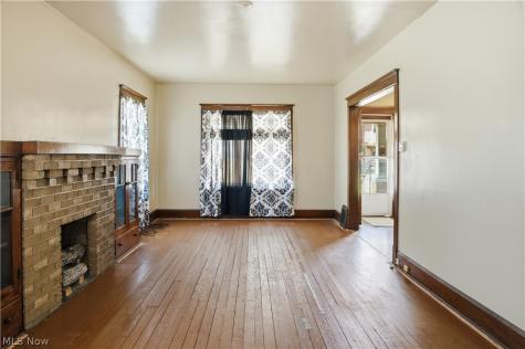 33 E Earle Avenue Youngstown OH 44507