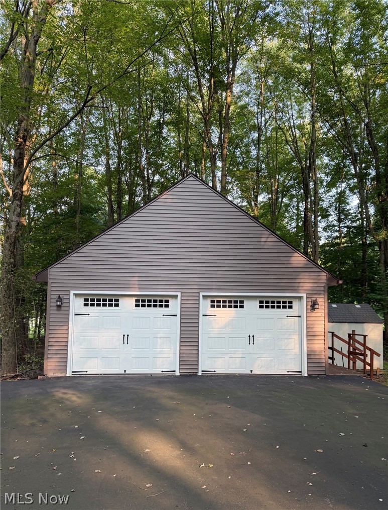 7342 Hubbard Bedford Road Hubbard OH 44425