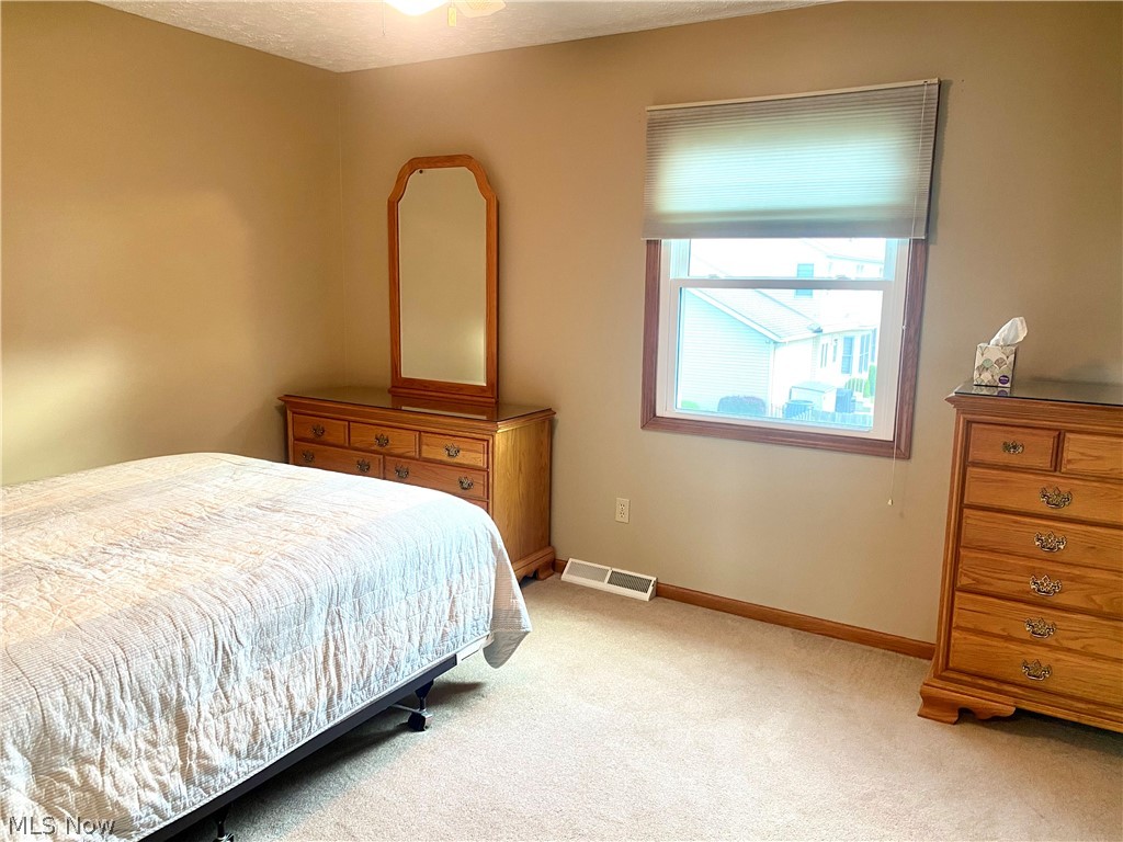 117 Carol Lane Elyria OH 44035