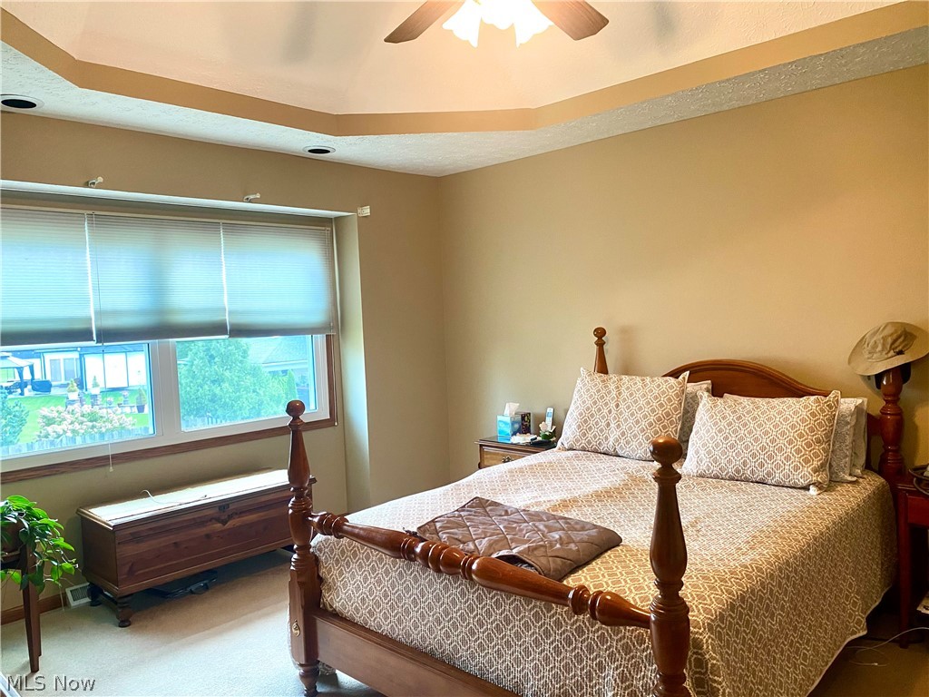 117 Carol Lane Elyria OH 44035