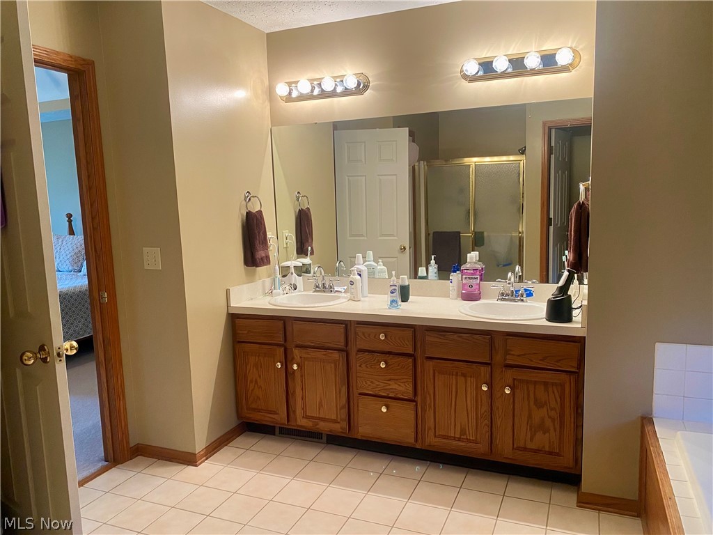 117 Carol Lane Elyria OH 44035