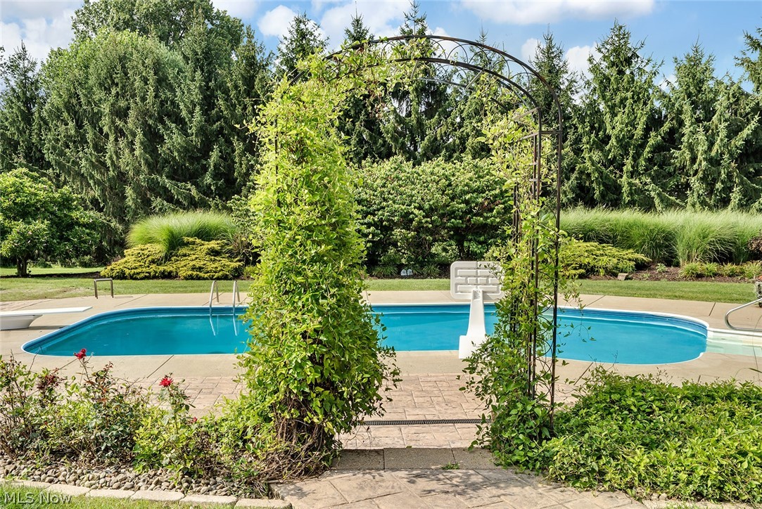 982 Shannon Lane Salem OH 44460