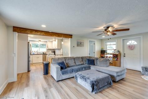13042 Portage Street Doylestown OH 44230