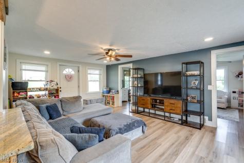 13042 Portage Street Doylestown OH 44230