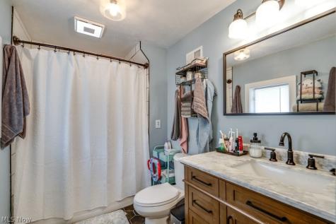 13042 Portage Street Doylestown OH 44230