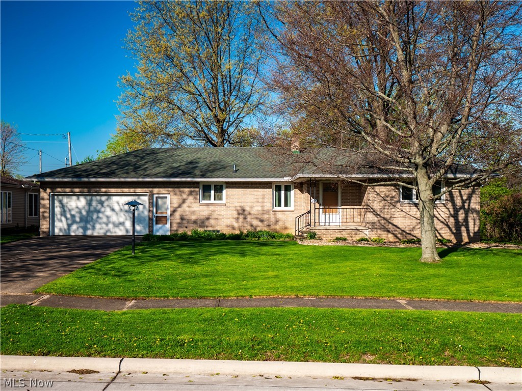 216 Missouri Avenue Lorain OH 44052