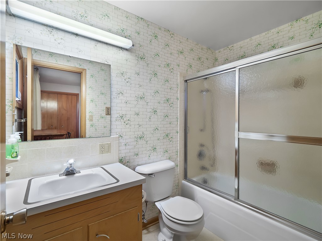 216 Missouri Avenue Lorain OH 44052