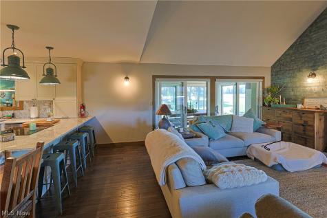 196 Greenwich East Townline Road N New London OH 44851