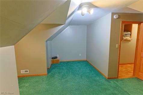 196 Greenwich East Townline Road N New London OH 44851