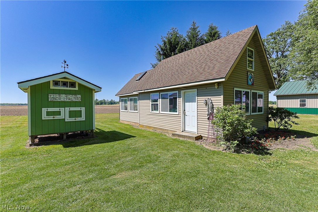 196 Greenwich East Townline Road N New London OH 44851