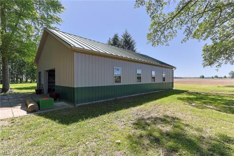 196 Greenwich East Townline Road N New London OH 44851