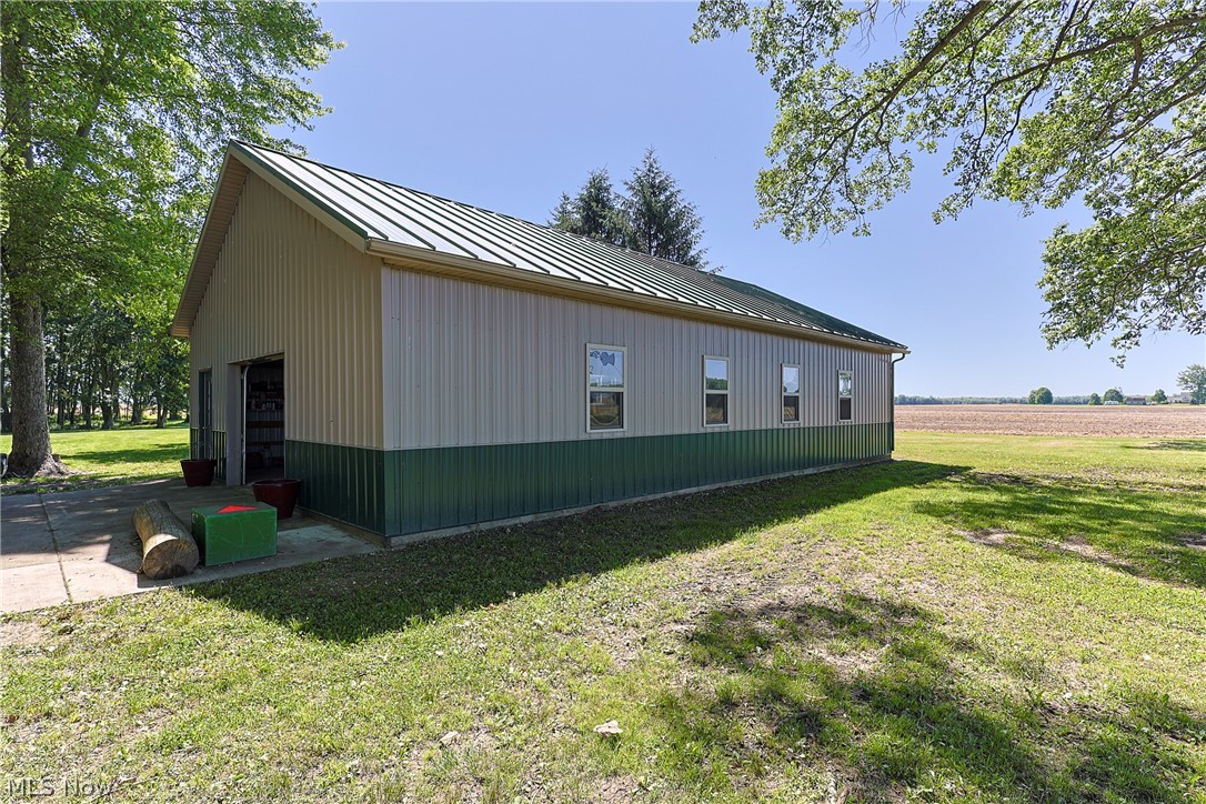 196 Greenwich East Townline Road N New London OH 44851