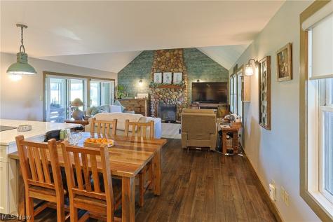 196 Greenwich East Townline Road N New London OH 44851
