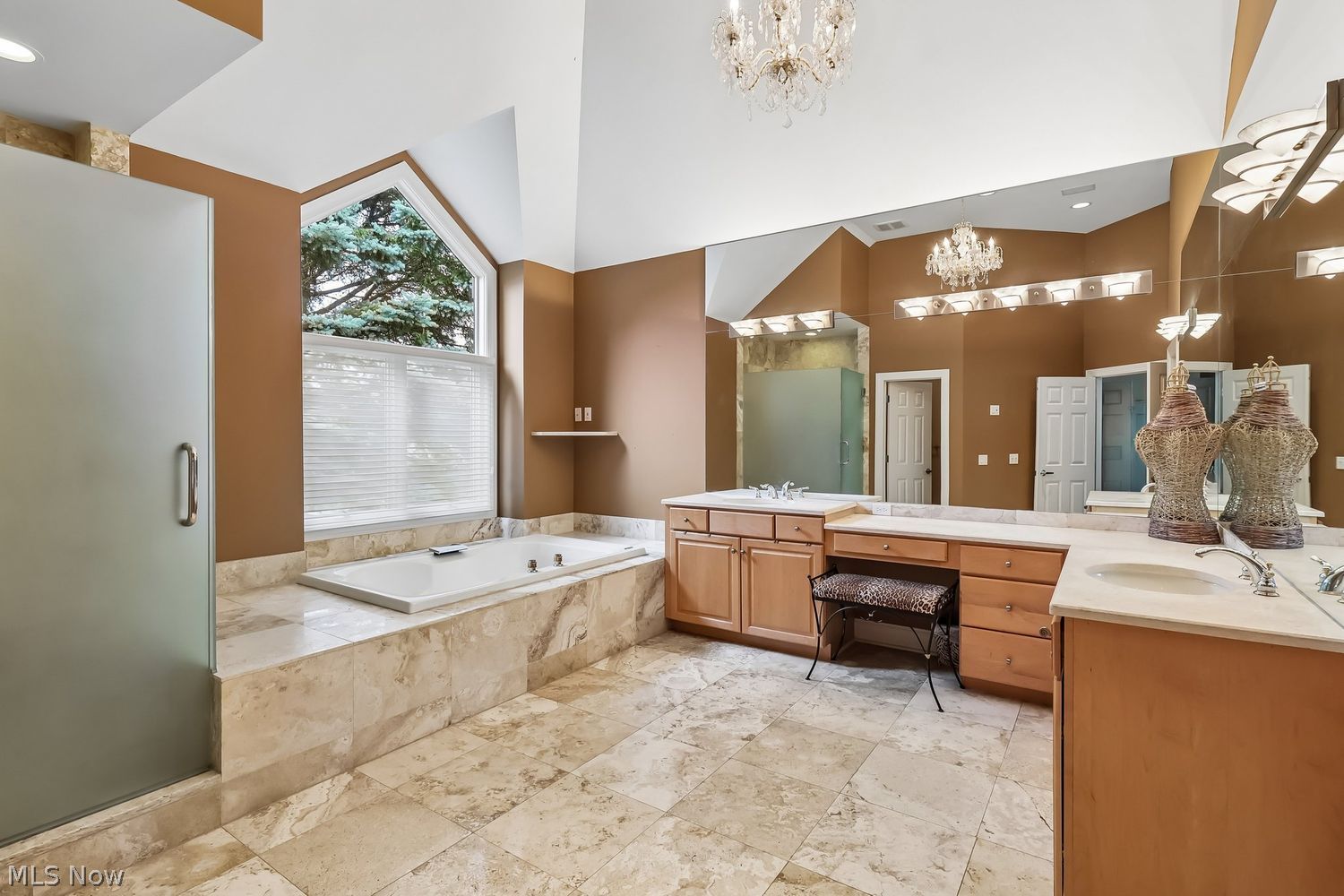 3700 Forest Oaks Drive Akron OH 44333