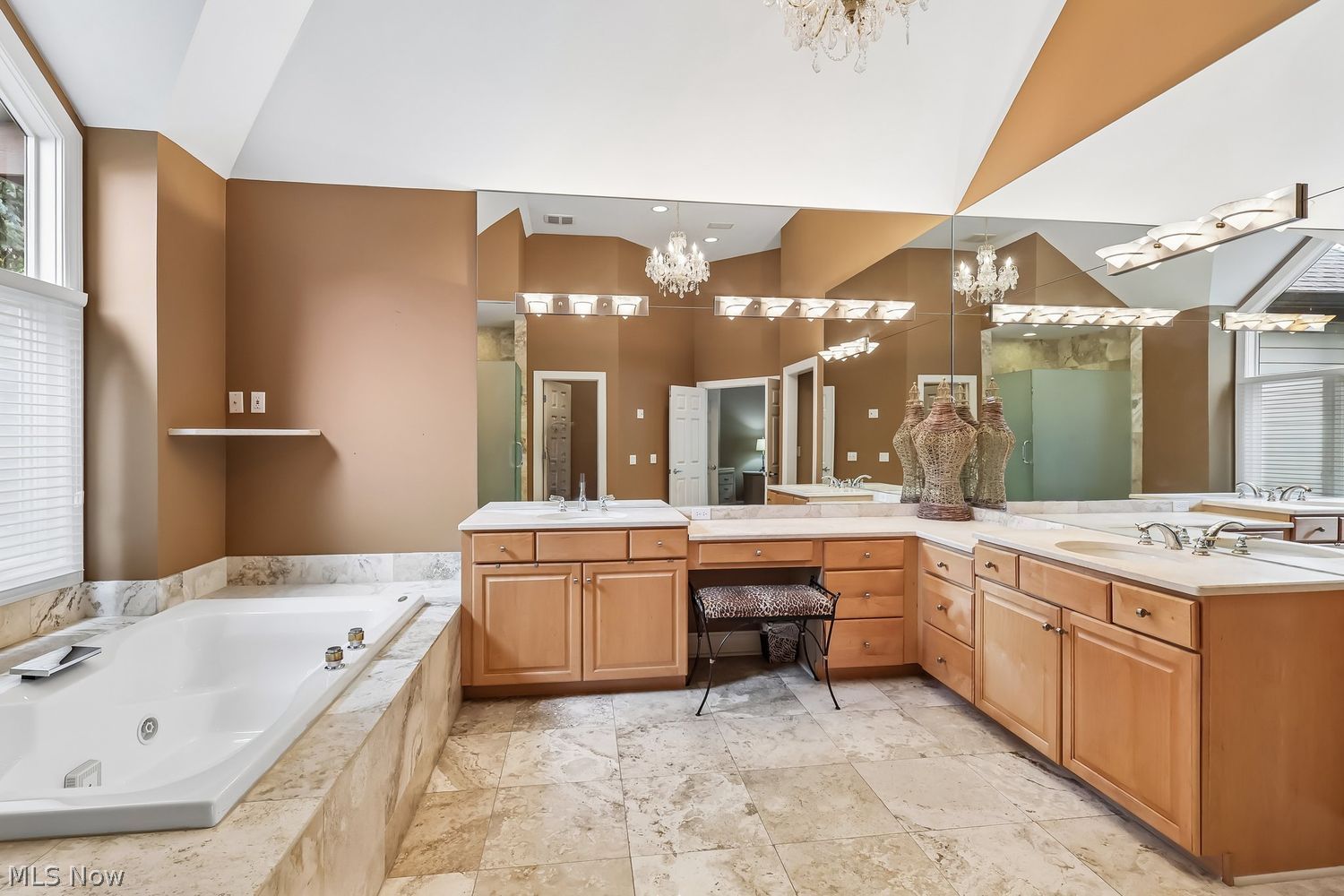 3700 Forest Oaks Drive Akron OH 44333