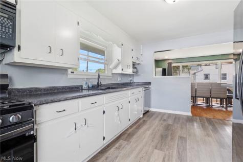 1157 Woodland Avenue Alliance OH 44601