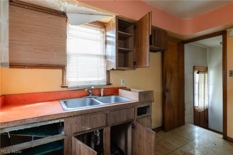4342 Bluestone Road South Euclid OH 44121