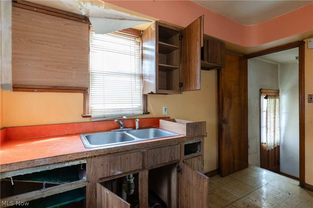 4342 Bluestone Road South Euclid OH 44121
