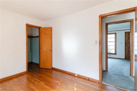 4342 Bluestone Road South Euclid OH 44121