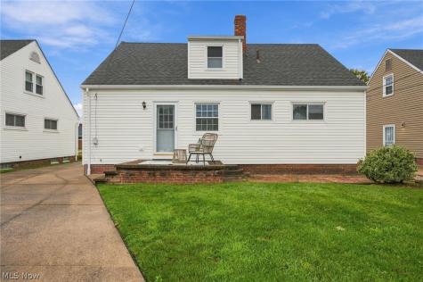 29508 Woodway Drive Wickliffe OH 44092