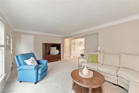 29508 Woodway Drive Wickliffe OH 44092
